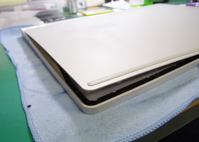Microsoft Surface(サーフェス)のバッテリーが膨張するとどんな事が 