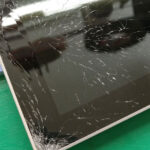 Surface Pro7の画面割れは即日修理の大阪梅田店にお任せ下さい。