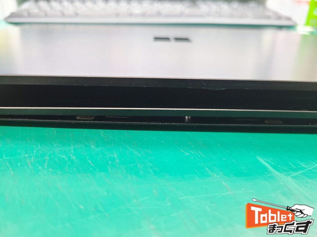 Surface　Laptop3　13.5　バッテリー膨張修理　キーボード浮き