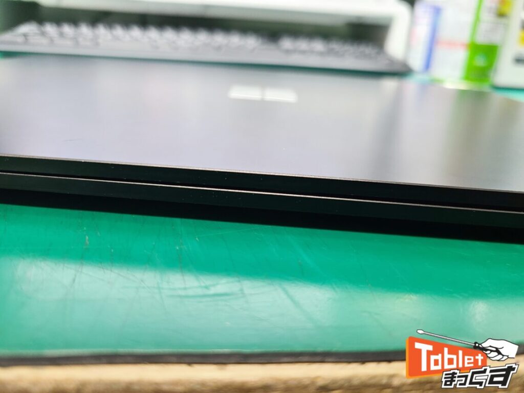 Surface　Laptop3　13.5　バッテリー膨張修理　修理後2