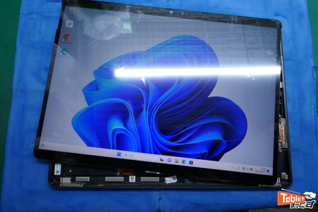 Surface Pro8画面割れ修理 仮付5