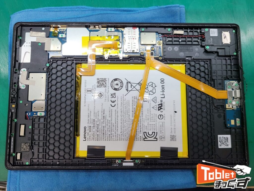 Lenovo　Tab　M10　FHD　Plus　TB-X606X　画面取り外し後