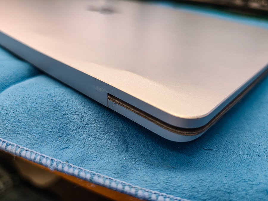 Surface Laptop 5 13.5inch 液晶が割れて画面が映らない【即日画面交換 