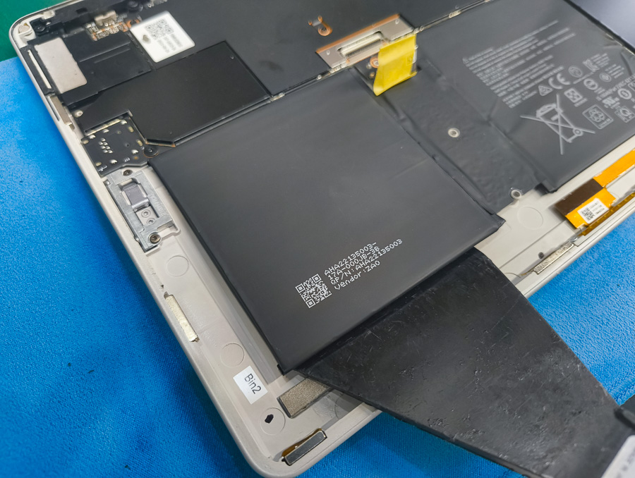 2630)Surface Go3 バッテリー充電148回◎ 【公式通販】