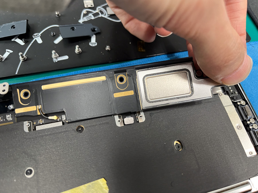 滋賀でMacBook Air M2の画面修理！即日交換でデータもそのまま【実際の 