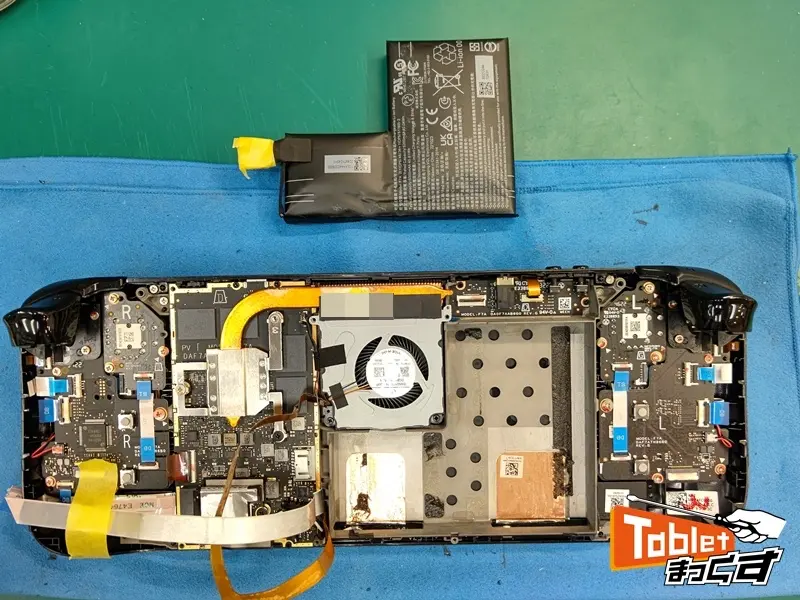 Valve Steam Deck(LCDモデル)　バッテリー取り外し