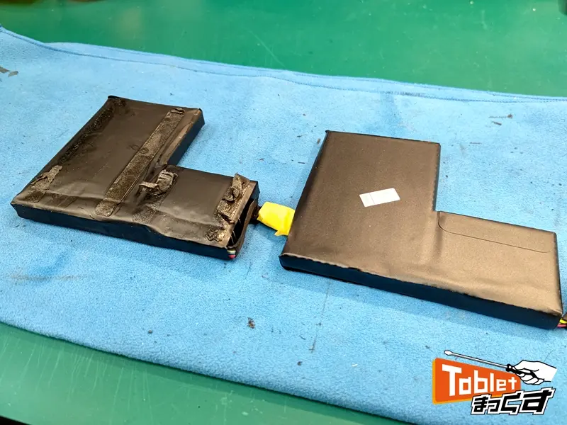 Valve Steam Deck(LCDモデル)　新旧バッテリー見比べ