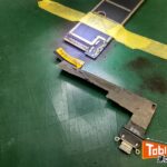 iPad Air(第4世代) 充電口パーツ取り外し