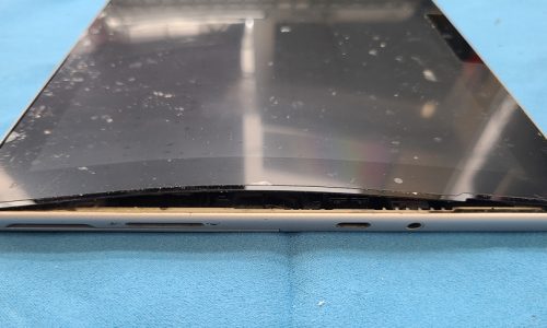 Surface Go 膨張バッテリー交換【即日修理】-17