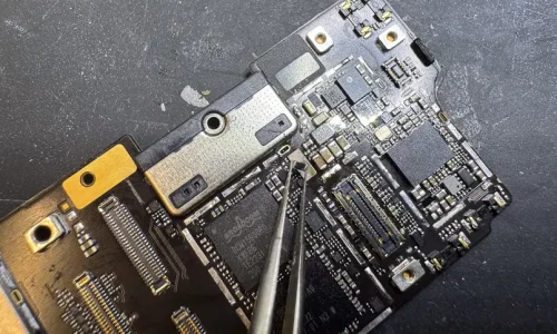 【基板修理】iPad Pro 11 (第4世代) のタッチが効かない原因は基板の故障でした-3